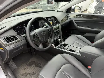 Hyundai Sonata 2015 года за 8 750 000 тг. в Алматы – фото 20