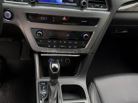 Hyundai Sonata 2015 года за 8 750 000 тг. в Алматы – фото 24