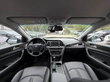 Hyundai Sonata 2015 года за 8 750 000 тг. в Алматы – фото 33