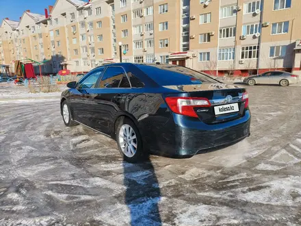 Toyota Camry 2013 года за 8 000 000 тг. в Актобе – фото 4