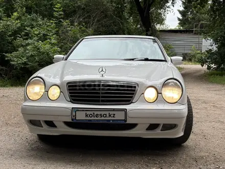 Mercedes-Benz E 320 2001 года за 4 400 000 тг. в Алматы – фото 3