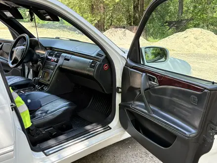 Mercedes-Benz E 320 2001 года за 4 400 000 тг. в Алматы – фото 9