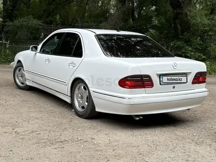 Mercedes-Benz E 320 2001 года за 4 400 000 тг. в Алматы – фото 5