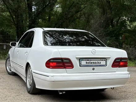 Mercedes-Benz E 320 2001 года за 4 400 000 тг. в Алматы – фото 6
