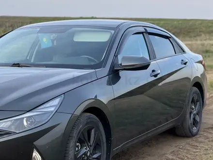 Hyundai Elantra 2021 года за 8 000 000 тг. в Уральск
