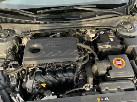 Hyundai Elantra 2021 года за 8 000 000 тг. в Уральск – фото 13
