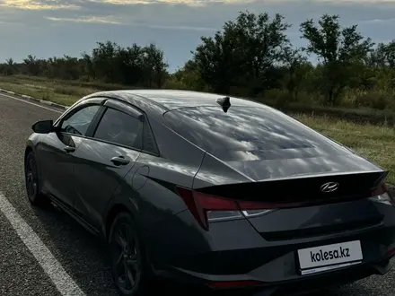 Hyundai Elantra 2021 года за 8 000 000 тг. в Уральск – фото 6