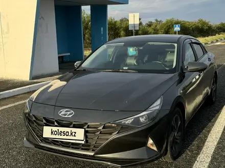 Hyundai Elantra 2021 года за 8 000 000 тг. в Уральск – фото 7