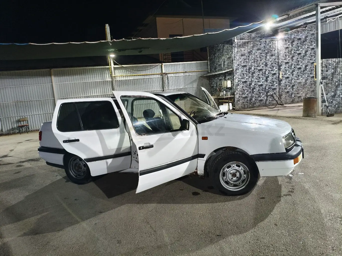 Volkswagen Vento, 1993