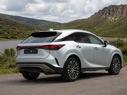 Lexus RX 350 2023 года за 29 900 000 тг. в Алматы – фото 2