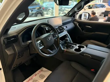 Toyota Land Cruiser Prestige Off-Road 2025 года за 63 830 500 тг. в Алматы – фото 5