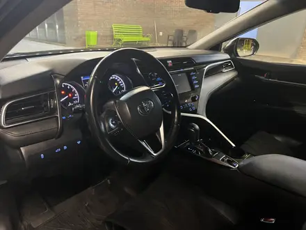 Toyota Camry 2018 года за 11 800 000 тг. в Кызылорда – фото 8