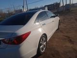 Hyundai Sonata 2011 годаfor6 500 000 тг. в Атырау – фото 3