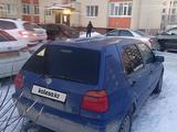 Volkswagen Golf 1997 годаүшін900 000 тг. в Актобе – фото 3