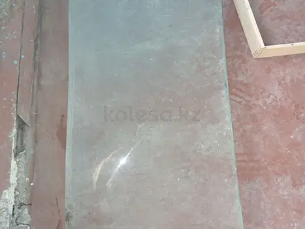 Лобовое стекло за 5 000 тг. в Шымкент