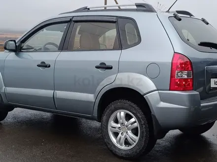 Hyundai Tucson 2007 года за 5 100 000 тг. в Петропавловск – фото 2