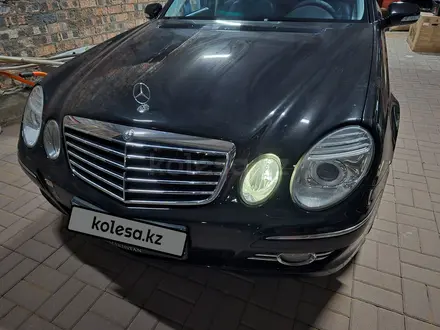 Mercedes-Benz E 280 2006 года за 4 800 000 тг. в Астана – фото 13