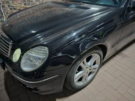 Mercedes-Benz E 280 2006 года за 4 800 000 тг. в Астана – фото 15