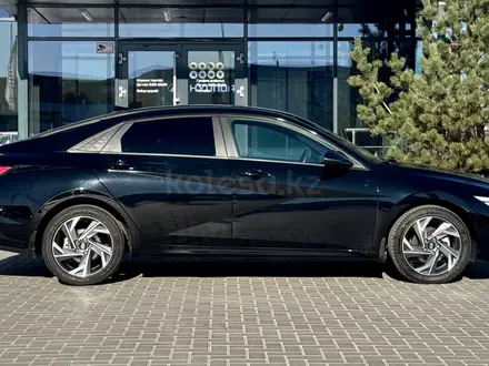 Hyundai Elantra Style 2024 года за 9 970 000 тг. в Караганда – фото 6