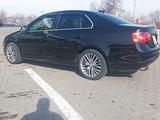 Volkswagen Jetta 2006 года за 3 100 000 тг. в Алматы – фото 4
