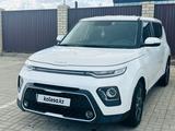 Kia Soul 2022 года за 10 300 000 тг. в Атырау