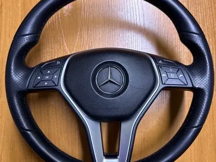 Руль Mercedes-Benz C-Class E-Class W204, W212 за 100 000 тг. в Караганда