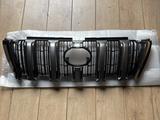 Решетка на Toyota Prado 150 ресталинг 2013 за 40 000 тг. в Алматы