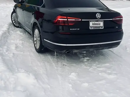 Volkswagen Passat 2016 года за 6 500 000 тг. в Уральск – фото 7