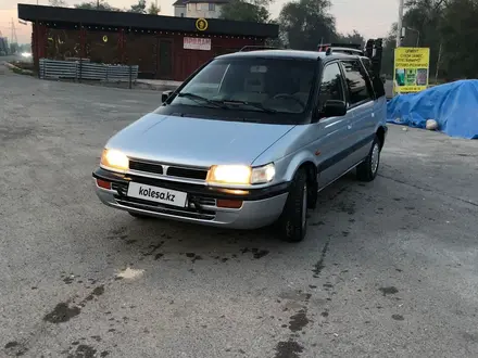 Mitsubishi Space Wagon 1993 года за 1 400 000 тг. в Алматы – фото 5