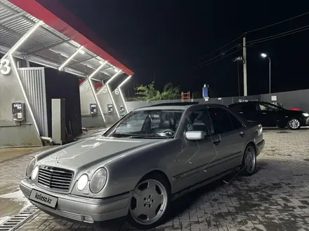 Mercedes-Benz E 55 AMG 1999 года за 5 500 000 тг. в Алматы