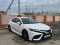 Toyota Camry 2021 года за 14 000 000 тг. в Актау