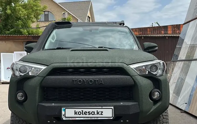 Toyota 4Runner 2019 года за 18 000 000 тг. в Астана