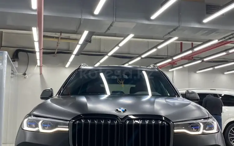 BMW X7 2022 года за 66 000 000 тг. в Астана