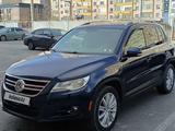 Volkswagen Tiguan 2010 года за 5 200 000 тг. в Атырау – фото 2