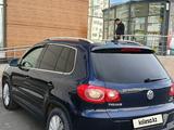Volkswagen Tiguan 2010 года за 5 200 000 тг. в Атырау – фото 3