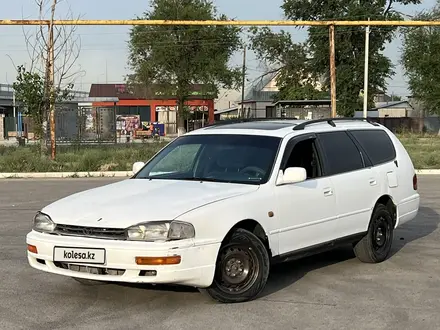 Toyota Camry 1995 года за 1 800 000 тг. в Алматы – фото 4