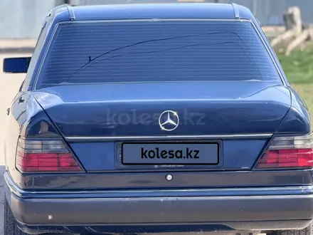 Mercedes-Benz E 260 1992 года за 1 390 000 тг. в Алматы – фото 4