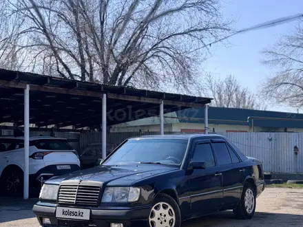 Mercedes-Benz E 260 1992 года за 1 390 000 тг. в Алматы