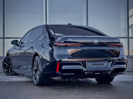 BMW i7 2023 года за 103 000 000 тг. в Усть-Каменогорск – фото 3