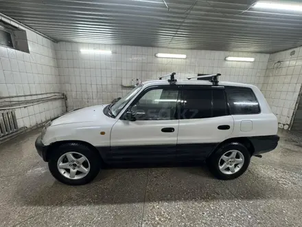 Toyota RAV4 1995 года за 1 600 000 тг. в Усть-Каменогорск – фото 2