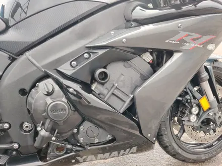 Yamaha  YZF-R1 2006 года за 3 900 000 тг. в Астана – фото 9