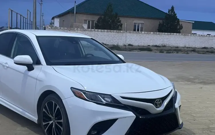 Toyota Camry 2018 года за 10 000 000 тг. в Актау