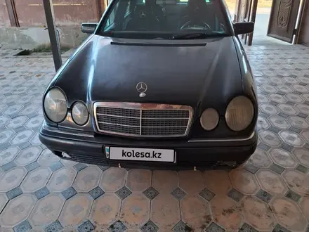 Mercedes-Benz E 240 1998 года за 2 000 000 тг. в Атакент