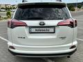 Toyota RAV4 2018 года за 15 800 000 тг. в Актау – фото 7
