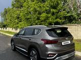 Hyundai Santa Fe 2019 года за 12 500 000 тг. в Шымкент