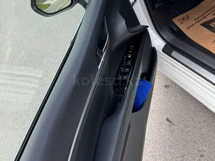 Toyota Camry 2019 года за 15 200 000 тг. в Шымкент – фото 15