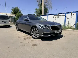 Mercedes-Benz E 400