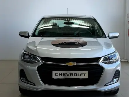 Chevrolet Onix Premier 1 2025 года за 7 990 000 тг. в Атырау