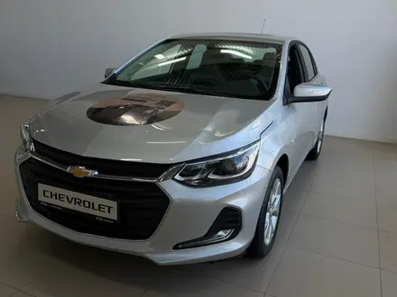 Chevrolet Onix Premier 1 2025 года за 7 990 000 тг. в Атырау – фото 3