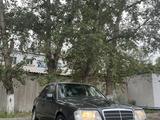 Mercedes-Benz E 200 1994 годаүшін2 200 000 тг. в Павлодар